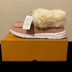 COASIS women’s winter pink slip on loafers size 6